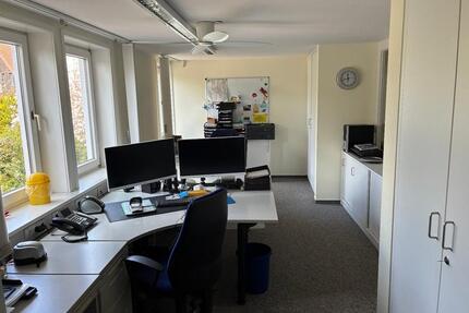 Helle, freundliche Büroräume in Celle-Neuenhäusen