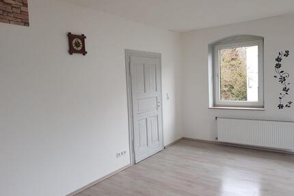 Anfragenstopp! 4 Zimmerwohnung mit großen Balkon OT Bad Arolsen