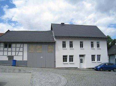 Bauernhaus Hofreite mit großer Scheune und Nebengebäuden - Königstein im Taunus