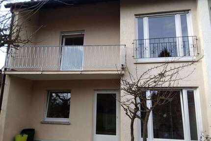 Haus zum Mieten in Ulm 2.115,00 € 93.14 m²