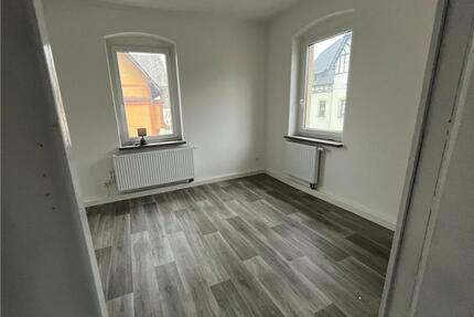 2-Raum-Wohnung in Gersdorf - 450,00&nbsp;EUR Kaltmiete, ca.&nbsp; 65,00&nbsp;m&sup2; in Gersdorf (PLZ: 09355)