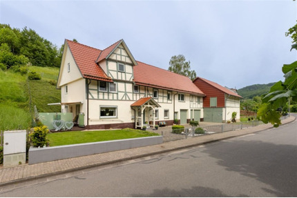 Haus zum Kaufen in Meinhard 250.000,00 € 184 m²