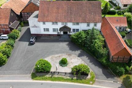 Mehrgenerationenhaus (ehemalige Gaststätte mit Fremdenzimmern) - Sibbesse Petze