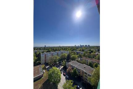 *** 12.OG - München & Alpenkette im Blick:3-Zi.-Whg. m. Potential