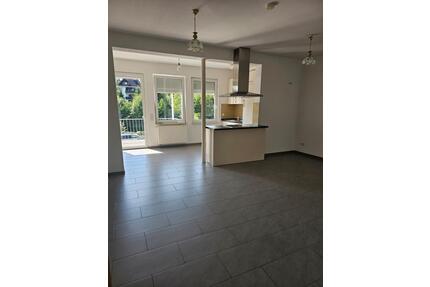 Helle 3-Zimmer-Wohnung mit Balkon, EBK & Stellplatz zu vermieten - Baiersbronn