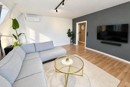 Freie Wohnung m. eigenem Garten, Neue Wärmepumpe - Neutraubling