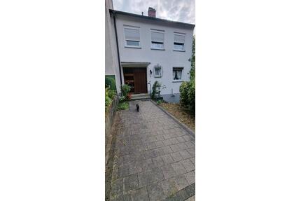 !!Vorankündigung !! Endhaushälfte mit Garten in Siegen - Seelbach