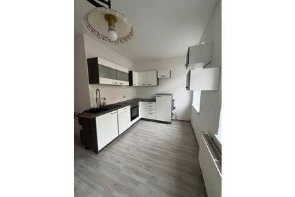 Helle 45 m² Wohnung oder Büro mit Südbalkon - Wilkau-Haßlau