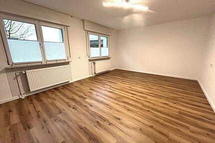 Nette 4-Zi. Erdgeschosswohnung mit Garage in Birkenfeld