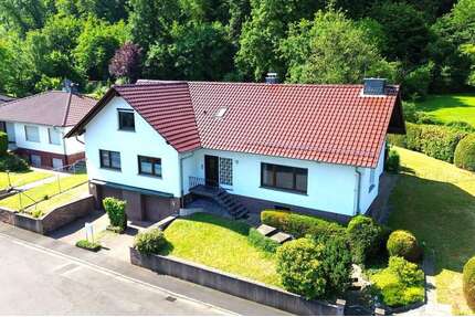 Haus zum Kaufen in Limeshain 629.000,00 € 238 m²