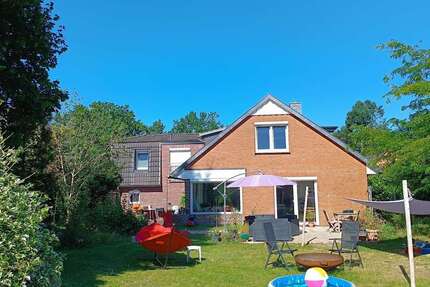 Haus zum Kaufen in Adendorf 619.000,00 € 180 m²