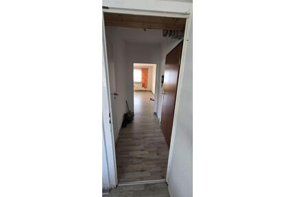 Helle & renovierte 3 Zimmer Wohnung in Thurm-Mülsen zu vermieten