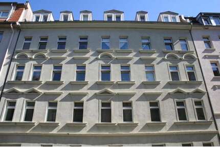 Haus zum Kaufen in Leipzig 1.750.000,00 € 861.46 m²