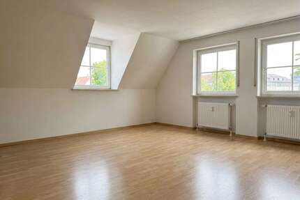 Wohnung zum Kaufen in Augsburg 299.500,00 € 76.59 m²