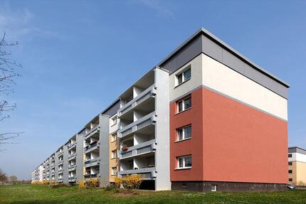 Nur wenig Stufen - 354,00&nbsp;EUR Kaltmiete, ca.&nbsp; 56,96&nbsp;m&sup2; in Halle (Saale) (PLZ: 06132) Silberhöhe