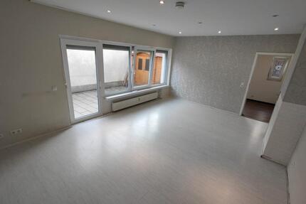 Sofort frei! Barrierefreie 4 Zimmer EG Wohnung mit Garten& Garage - Bergneustadt