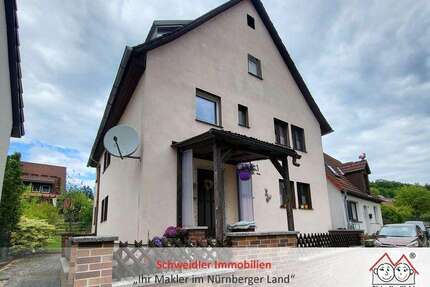 Haus zum Kaufen in Simmelsdorf 188.000,00 € 107 m²