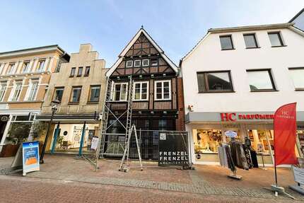 Einzelhandel in Buxtehude 2.335,58 € 69.3 m²