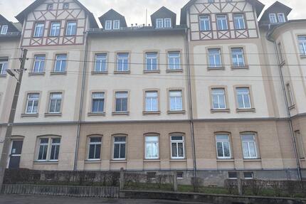 Großzügiges Wohnen mit Balkon – Ihre neue Wohlfühloase in Glauchau wartet auf Sie!