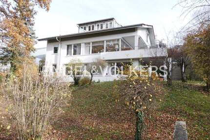 Schickes Breitling-Haus mit Gartenparadies in herrlicher Lage . Drei Wohneinheiten für individuelle Nutzungsideen - Tübingen Wanne