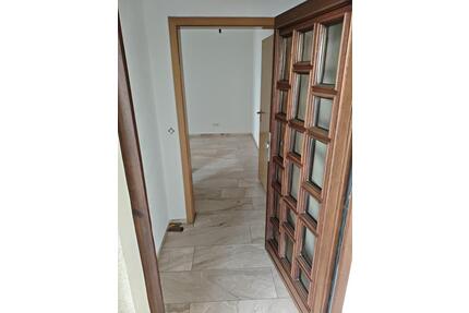 2,5-Zimmer-Wohnung inkl. TG-Stellplatz in zentraler Lage - Herrenberg