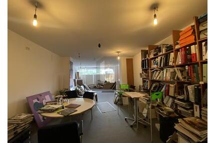 SANIERTE UND SOLIDE ANLAGE - 590.000,00&nbsp;EUR Kaufpreis, ca.&nbsp; 400,00&nbsp;m&sup2;&nbsp;Wohnfl&auml;che in Mönchengladbach (PLZ: 41239)