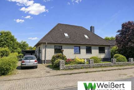 Haus zum Kaufen in Hohenaspe 379.000,00 € 263 m²