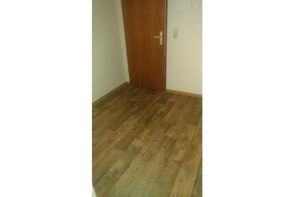 Dachgeschosswohnung 3Zimmer-Küche-Bad - Stadtroda
