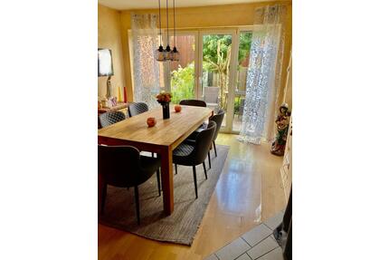 Von Privat**Familienhaus im Grünen***Viel Platz in Feldrandnähe^^ - Groß-Zimmern