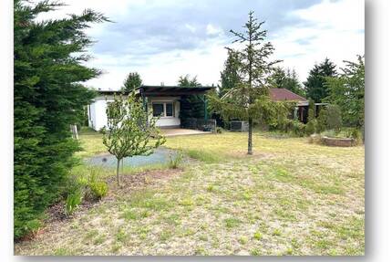 Erholungsgrundstück mit Wochenendhaus bei Riesa - Zeithain Zschepa