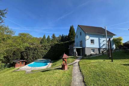 Haus zum Kaufen in Freital 448.000,00 € 140 m²