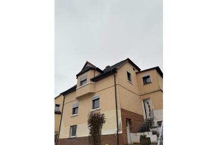 Haus zur Vermietung ideal für Leiharbeits oder Montage Firmen - Lichtenfels