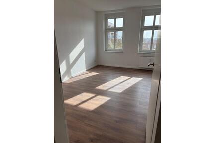 Frisch rennovierte, helle 3 Zimmer Whg - Magdeburg Leipziger Straße