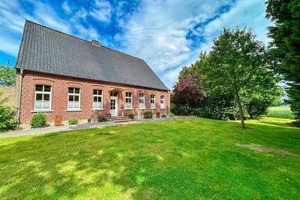 Haus zum Kaufen in Emsdetten 540.000,00 € 167.97 m²