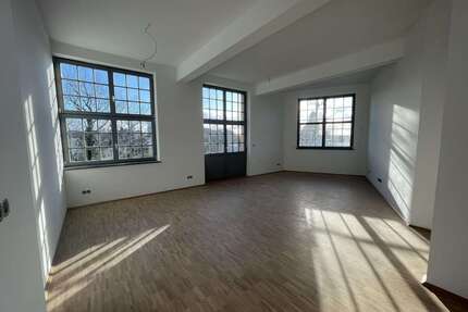 Wohnung zum Mieten in Chemnitz 676,00 € 84.54 m²