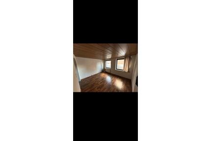 Wohnung in Merzig zu Vermieten - 450,00&nbsp;EUR Kaltmiete, ca.&nbsp; 100,00&nbsp;m&sup2;&nbsp;Wohnfl&auml;che in Merzig (PLZ: 66663)