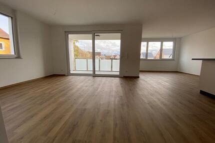Neubau-3-Zimmer-Wohnung mit Balkon in Roßtal