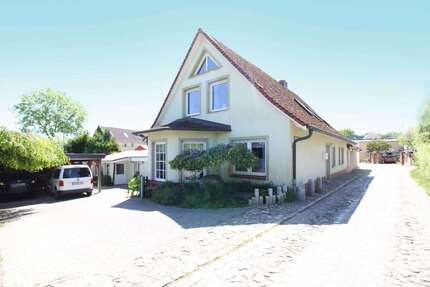 Haus zum Kaufen in GarzRügen 349.000,00 € 204.26 m² - Garz/Rügen