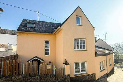 Liebevoll Saniertes Einfamilienhaus mit großzügigem Wohnbereich in Andernach-Miesenheim