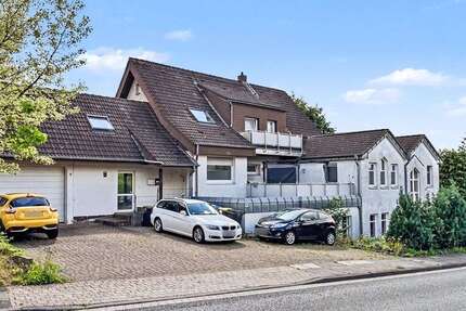 Haus zum Kaufen in Hiddenhausen 495.000,00 € 450 m²