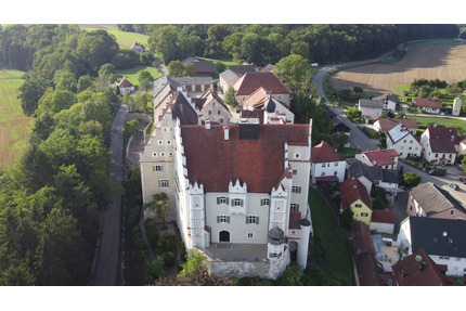 Wohnung zum Mieten in Altmannstein 1.300,00 € 165 m²