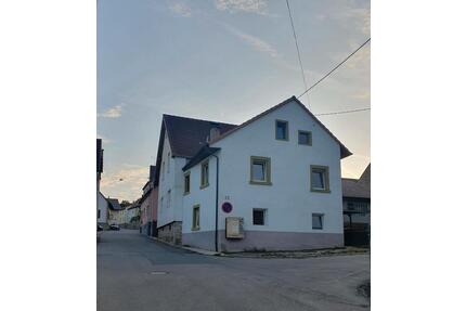 Doppelhaushälfte in Seenähe - 175.000,00&nbsp;EUR Kaufpreis, ca.&nbsp; 96,90&nbsp;m&sup2; in Eppingen (PLZ: 75031)