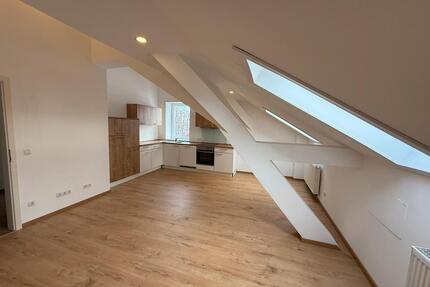 Moderne 4-Zimmer Dachgeschosswohnung – frisch saniert - Gangkofen
