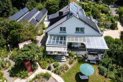 Haus zum Kaufen in Gaienhofen 1.920.000,00 € 300 m²