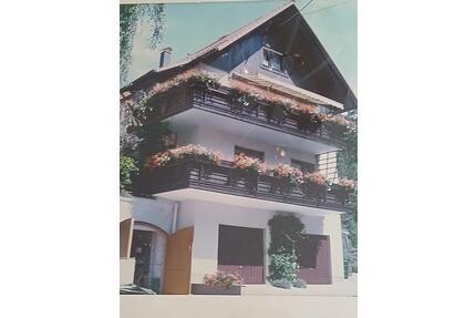 2 Fam. -Wohnhaus Nebengebäude in ruhiger Lage - Wiesenttal