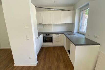 Neubau 2022 | 3 Zi. mit großer Süd-Terrasse | barrierearm | Tageslichtbad | TG + Stellplatz | EBK - Uetersen