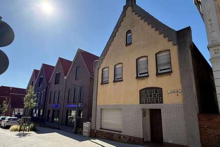 Haus zum Kaufen in Gehrden 330.000,00 € 320 m²