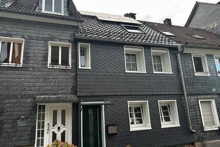 Energieeffizientes Mittelreihenhaus umfassend saniert - Wipperfürth