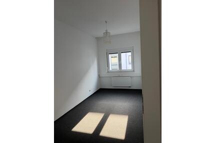 75qm 3-ZKB Wohnung in Karlsruhe-Knielingen mit Klima ***TOP***