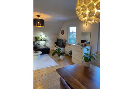 Luxuriöses 2-Zi.-Dachgeschoss-Apartment in Villa in Herford Miete